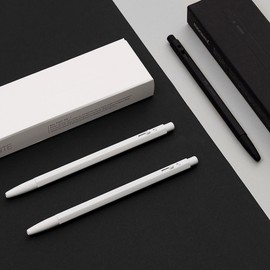 Monami [Monami | Free Engraving] 153 Black & White