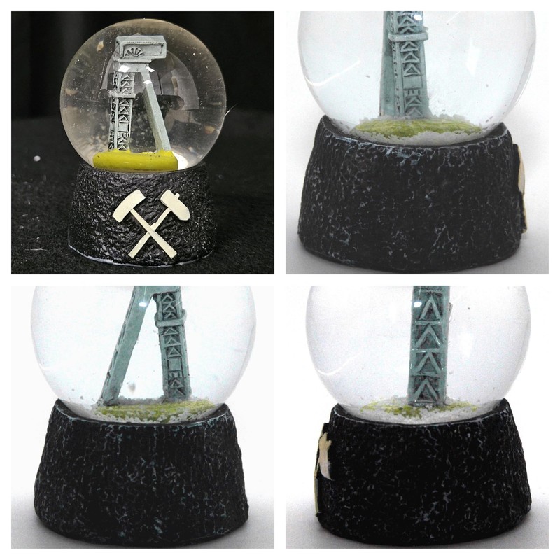 30046 Souvenir Snow Globe Germany Düsseldorf Castle Tower - 45