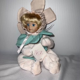 Classic Treasures Vtg Porcelain Baby Blossom Millennium  2000 Muriel/Designe