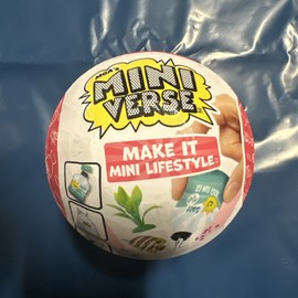 MGA's Miniverse Make It Mini Lifestyle Plant Series 1 Collectibles / 1 qty