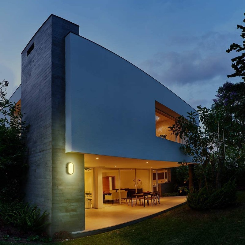 Luceco EBEO10S40-01 Eco Oval Eyelid Bulkhead LED Lighting, Black and