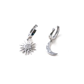 CELESTIAL Sun and Moon Mismatched Thick Gold Huggie Hoop Earrings in Gold/Silver (platinum-plated)