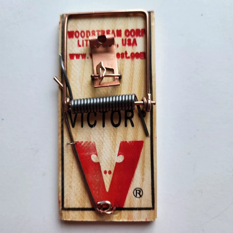 Victor Mouse Trap multi use reliable Metal pedal snap trap