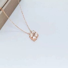 Lucky Brand Four Leaf Clover Magnetic Folding Convertible Heart Pendant Necklace