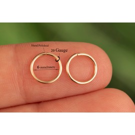 Kleine Huggie-Creolen aus Gold, 14 Karat, für Frauen, Knorpelnase, Helix, Tragus-Piercing (Gold, 6 mm, 20 Gauge / 1 Paar)
