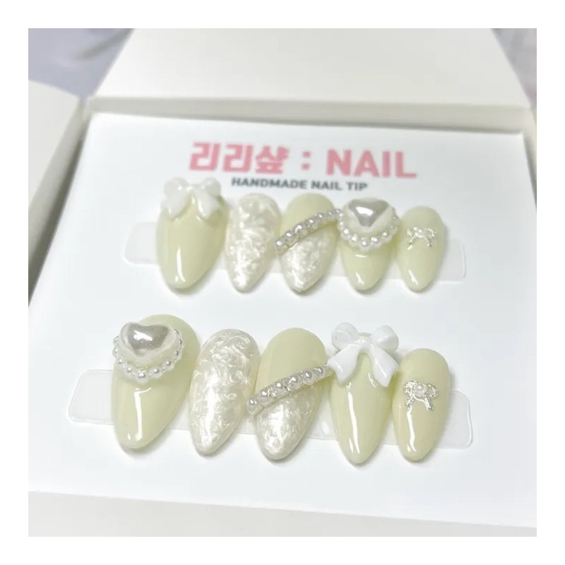 Wedding Pearl Handmade Nail Tips - Short Almond / 웨딩진주