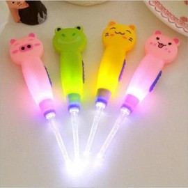 Sparkling Animal Kingdom LED Earpick / 반짝반짝 동물나라 LED 귀이개