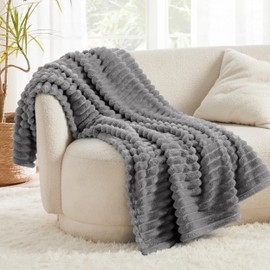 Bedsure Fluffy Fleece Throw Blanket for Sofa - Soft Cosy Warm Blankets for Bed, Soft Cute Single Throw Gifts for Women and Girls, Frost Grey, 130x170 cm