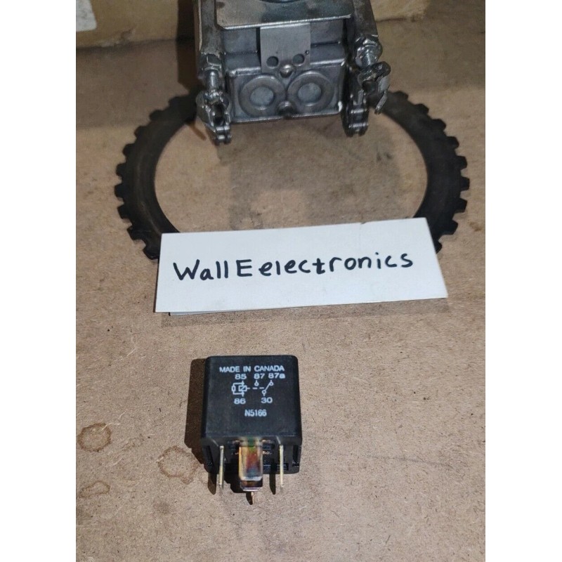 Omron Ford F0AB-14B192-AA Relay ==LOT OF 3==