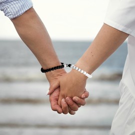 Pulseras Magneticas para Pareja, Pulseras de Amigas Ajustable, Pulsera de Cuentas de Piedra Natural para Mujeres y Hombres, Regalo para Cumpleaños para Hermanas, Parejas, Amigos (Natural)