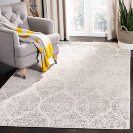 Safavieh Madison Collection MAD604B Glam Ogee Trellis Distressed Area Rug, 5'3" x 5'3" Square, Ivory / Silver