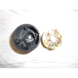 L1530-C PASS & SEYMOUR 30 AMP, 3 PHASE, 4 WIRE, 250V LOCKING FEMALE CORD END PLUG, 30A 4W GROUNDING TURNLOK TWIST LOK, NEMA L15-30C