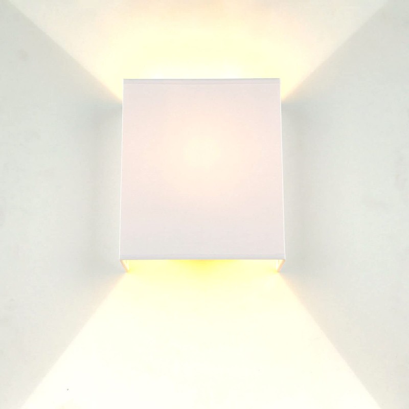 Elegant E27 60 Watt B20 cm Wall Lamp Made of