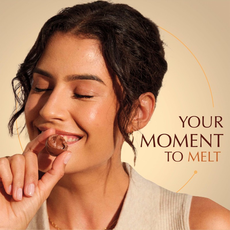 Lindt LINDOR White Chocolate Candy Truffles, White Chocolate Candy with