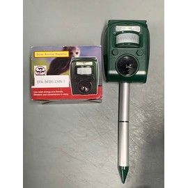 2025 Solar Ultrasonic Animal Repeller Outdoor Deer Repellent Devices with Motion Sensor Strobe Light Cat Deterrent to Keep Dog Deer Rabbit Squirrel Raccoon Bird Out of Yard,2 Pack