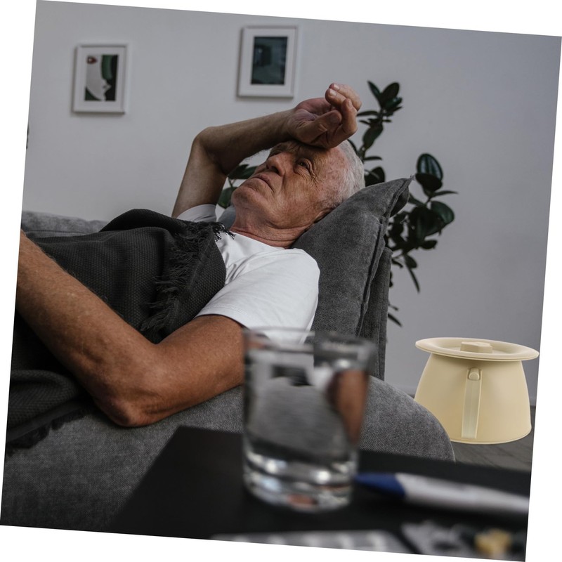 Ipetboom Sturdy Plastic Bedpan with Cover Urinal for Disabled Bedridden