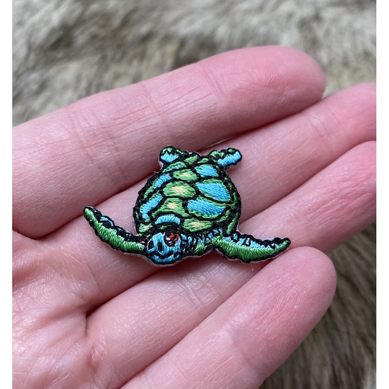Mini - Small Sea Turtle - Facing Left - Embroidered