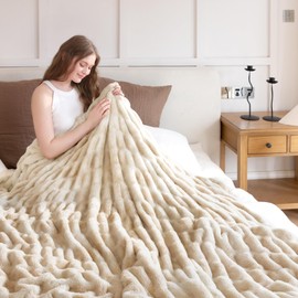 Oversized Ruched Faux Fur Blanket - 60x80-Inch Extra Soft, Dual-Sided Flannel & Faux Fur Throw | Luxury Couch & Bed Blanket, Camel