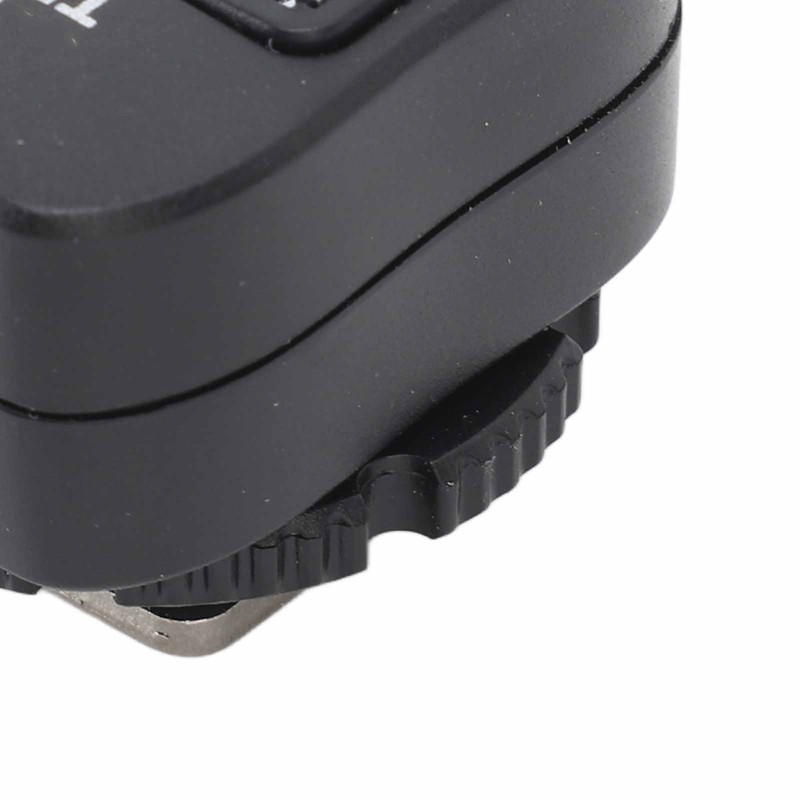 Flash Hot Shoe Sync Adapter with Extra PC Sync Port