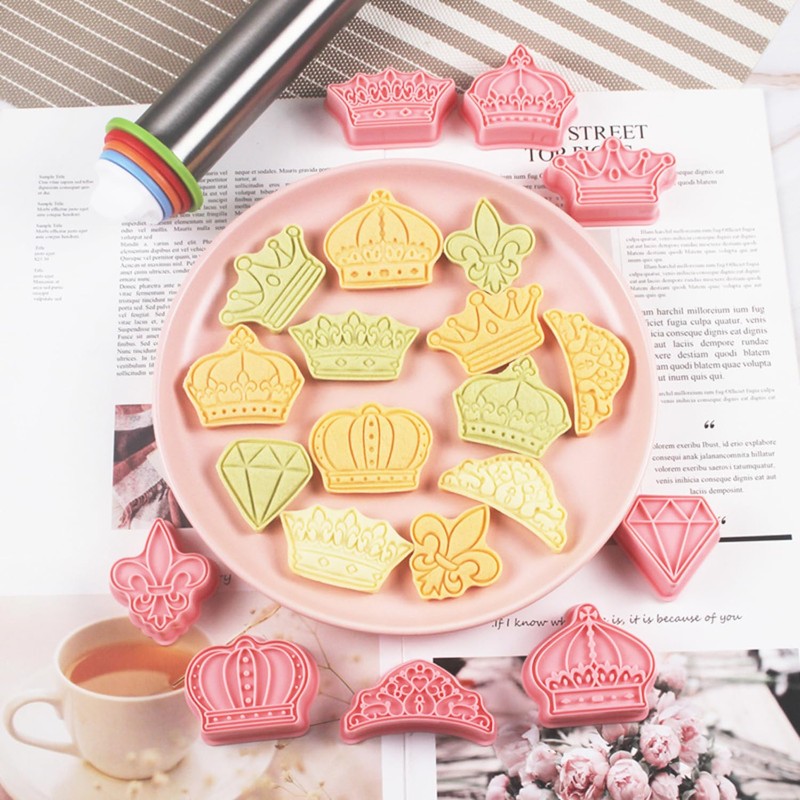 Orapink Crown Cookie Cutter-8 Pieces Plastic Prince King Queen Princess