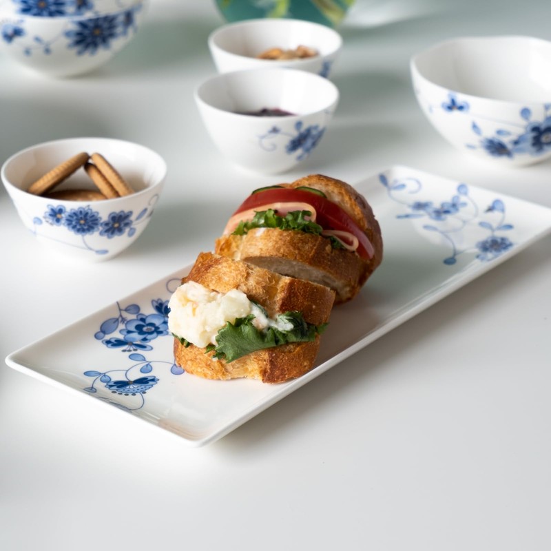 NARUMI 97154-23355 Milano Blue Plum Blossom Chintz Pattern Dinnerware Set,