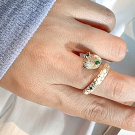 JeanBeau Cute White Snake Adjustable Open Gold Ring for Women - Sparkly Simulated Green Eye Cubic Zirconia Soft Enamel Paint Fashion Grandma Mother’s Day Love Promise Costume Jewelry Gift