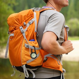 OIDEA Clip on Watch: Digital Backpack Fob Watch Pocket Watches for Men Women Night Light for Doctors Nurses Chefs Climbers Home Office Outdoor Sports Rock Climbing Carabiner Activities, White