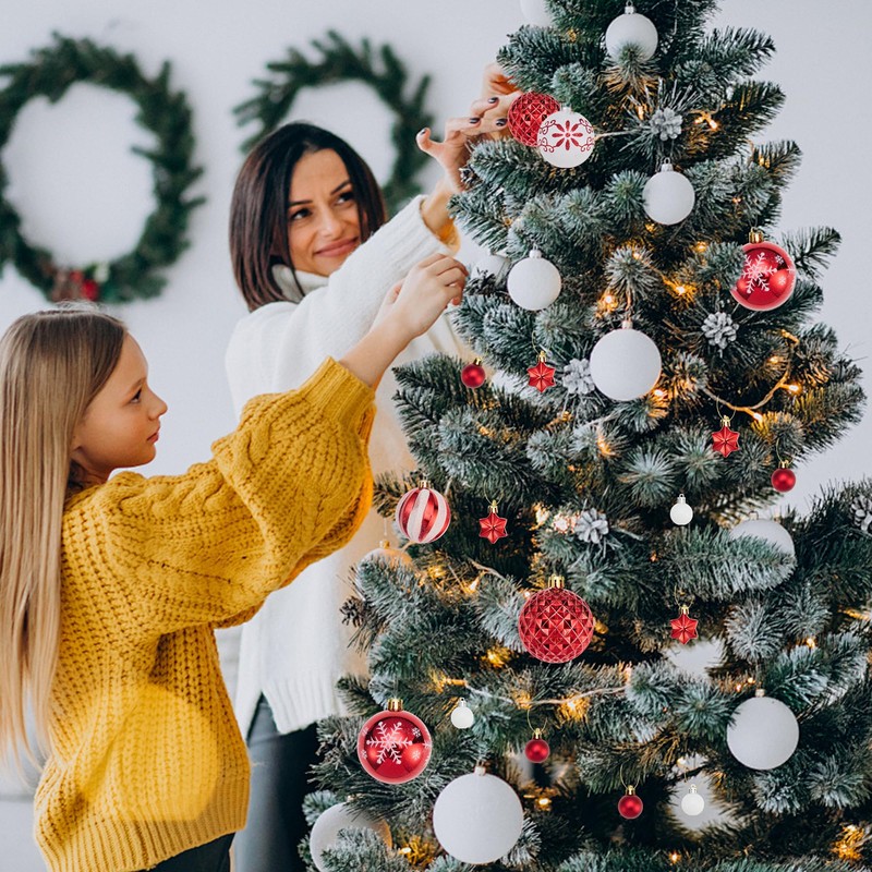 44 Pcs Christmas Tree Baubles White and Red Christmas Tree