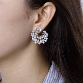 Inateannal Vintage Crystal Pearl Earrings Pearl Circle Hoop Earrings Silver Cluster Pearl Earrings Rhinestone Pearl Dangle Earrings Cubic Zirconia Bridal Earrings Jewelry for Women and Girls