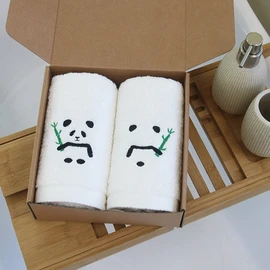 Songwol Towel Panda Bao Friends 160g Coma 40 count 2 piece gift set (kraft), evenly distributed (random) / 송월타올 판다 바오프렌즈 160g 코마 40수 2매 선물세트(크라프트), 골고루(랜덤)