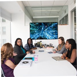 Gatuida 1set Portable Outdoor Folding Projector Screen Cloth Home Projector Curtain for Picture Quality Easy Installation Classroom Office and Outdoor Use