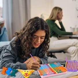 Disracker Weaving Loom Kit Toys Crafts, Arts and Crafts for Kids and Adults, Ideal Gifts for Girls Ages 5 6 7 8-12 13, Potholder Knitting Loom Kit