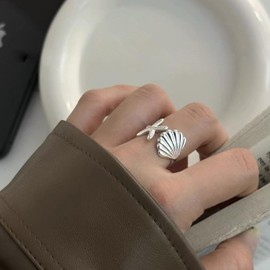 MIFYNN Dainty Shell Ring for Women Starfish Ring Adjustable Opening Ring Statement Ring Boho Ring Summer Beach Jewelry for Women (Silver)