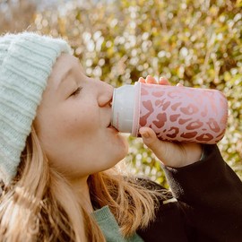 GoCuff Slim Can Cuff Covers Reusable Insulator with Handle: Neoprene Can with Insulated Sleeves For Soda, Energy drink, Beer, 12 oz Skinny Can Beverages (Turquoise Ocean Marble, Slim 12oz)