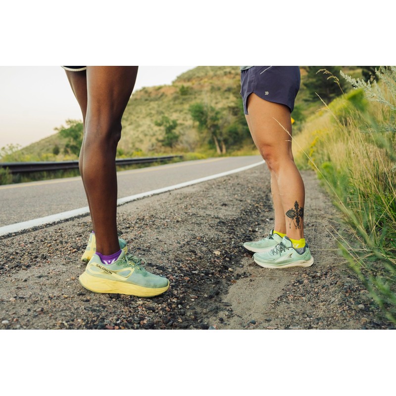 Swiftwick- FLITE XT ZERO Non-Slip Running Socks, Golf Socks, Ultimate