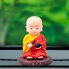 PRETYZOOM Dashboard Monk Figurine, Solar-Powered Shaking Head Monk Ornament Car