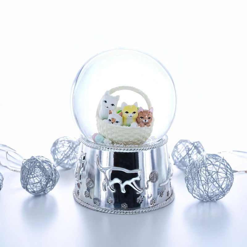 Kittens in a Basket Glass Water Snow Globe