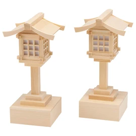 Butsudan-ya Takita Shoten Wooden Kasuga Lantern, Kiso Cypress, LED, Cordless with Remote Control (Pair) Height 20.5cm x Roof Width 10cm, Essential for Shinto Shrine (Omiya) and Shrine Offerings