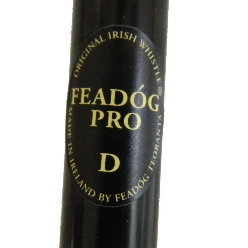 Feadog Pro Tin Whistle in Black