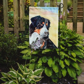 Caroline's Treasures 7131GF Bernese Mountain Dog Garden Flag Mailbox Flag Decorative Yard Flag Banner Outside Patio Artwork Yard Flower Beds, Garden Size, Multicolor