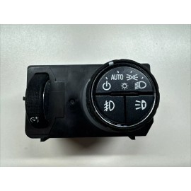 GM 84448506 - Genuine GM Headlamp Switch (Blue Light) - Colorado, Silverado, Sierra