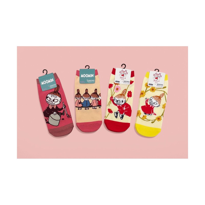 Small Planet Moomin Character Socks Flower Field