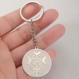TEAMER Stainless Steel Hekate Wheel Keychain Hecate's Wheel Keychain Wicca Wheel of Hekate Goddess Amulet Jewelry for Women (Silver)