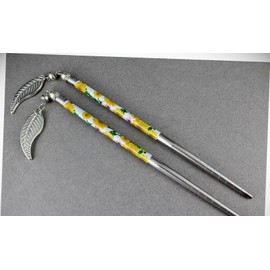 Perfect Hairstyle with Our Hair Accessories - Yellow White Set 2 Dangle Leaf Floral Flower Hair Chop Sticks Picks Pins 6 1/8" Fashionable Hair Accessory Hair Jewelry Accessories for Lady Women