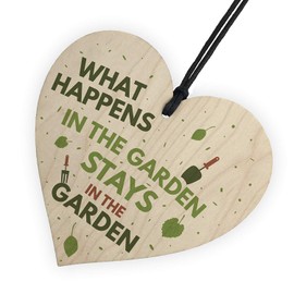 RED OCEAN What Happens In The Garden Hanging Wooden Heart Plaque Gardening Funny Novelty Sign Gift Shed Man Cave