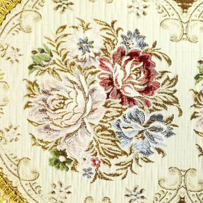 Wrapables Oval Vintage Floral Placemat with Gold Embroidery, 18.5 by