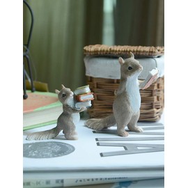 Gemmia Miniature Book Lover Figurine Self-Motivated Reading Squirrel