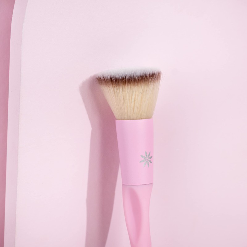 Brushworks HD Buffing Foundation Brush