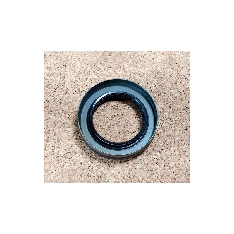 GENUINE DRIVESHAFT SEAL AXLE COMPATIBLE WITH LAND ROVER RANGE ROVER