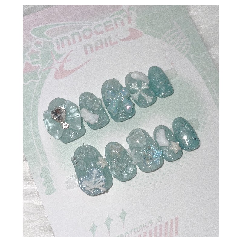 Peridot Magnet Handmade Nail Tips - Almond Egg / 페리도트